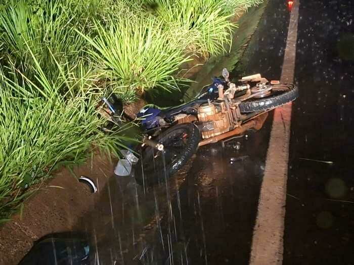 Imagem de compartilhamento para o artigo Motociclista fica ferido após derrapar em curva e cair em vala na rodovia de Paraíso das Águas da MS Todo dia